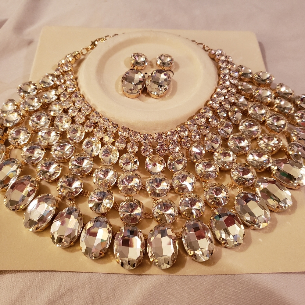 Magnificent Clear Rhinestone Necklace Earrings Statement Set